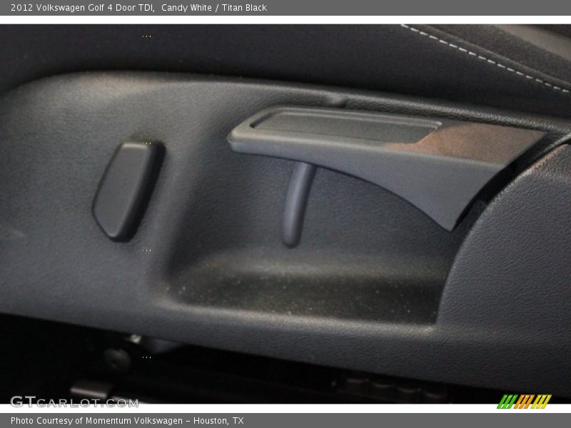 Candy White / Titan Black 2012 Volkswagen Golf 4 Door TDI