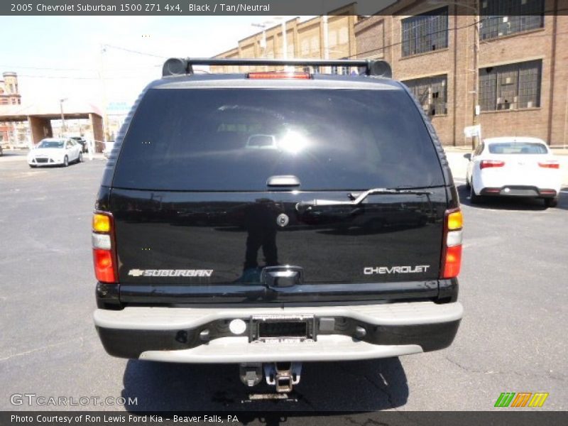 Black / Tan/Neutral 2005 Chevrolet Suburban 1500 Z71 4x4