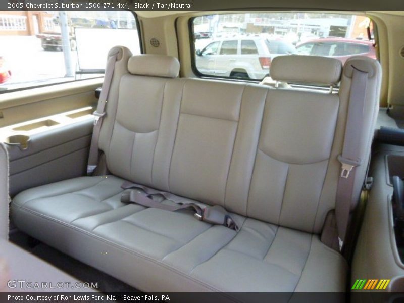 Black / Tan/Neutral 2005 Chevrolet Suburban 1500 Z71 4x4