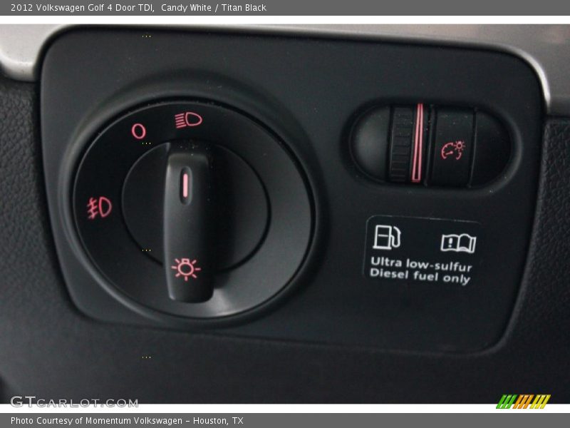 Candy White / Titan Black 2012 Volkswagen Golf 4 Door TDI