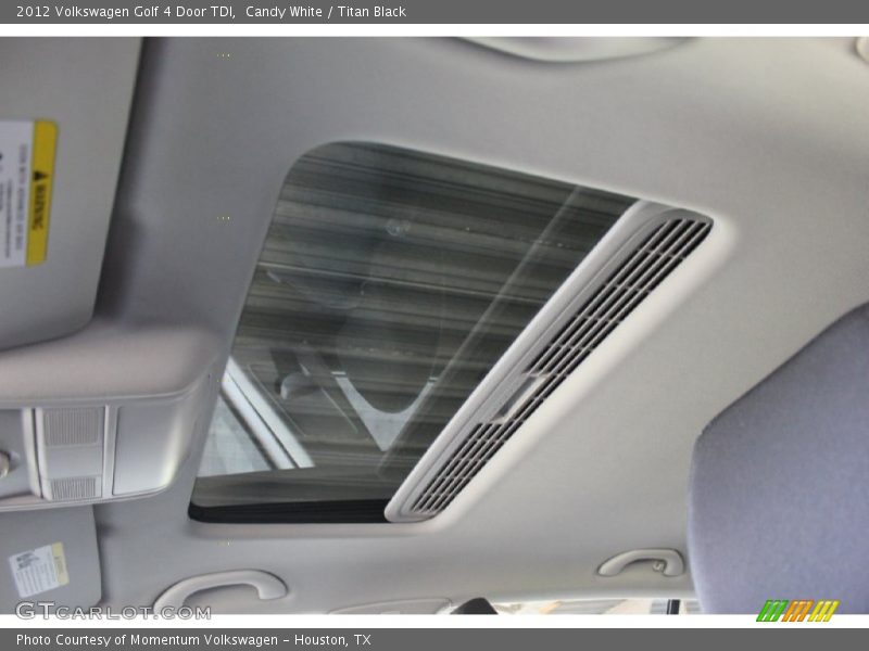 Candy White / Titan Black 2012 Volkswagen Golf 4 Door TDI
