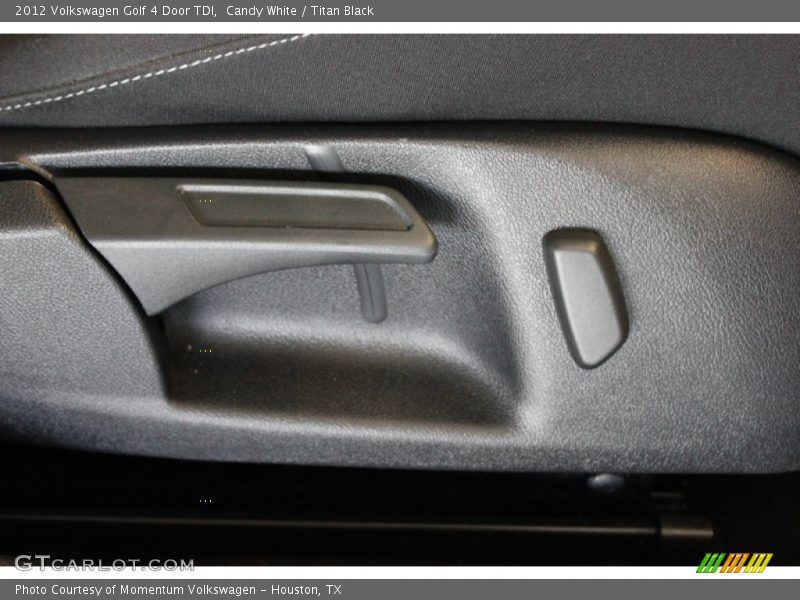 Candy White / Titan Black 2012 Volkswagen Golf 4 Door TDI