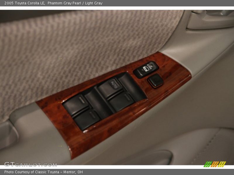 Phantom Gray Pearl / Light Gray 2005 Toyota Corolla LE