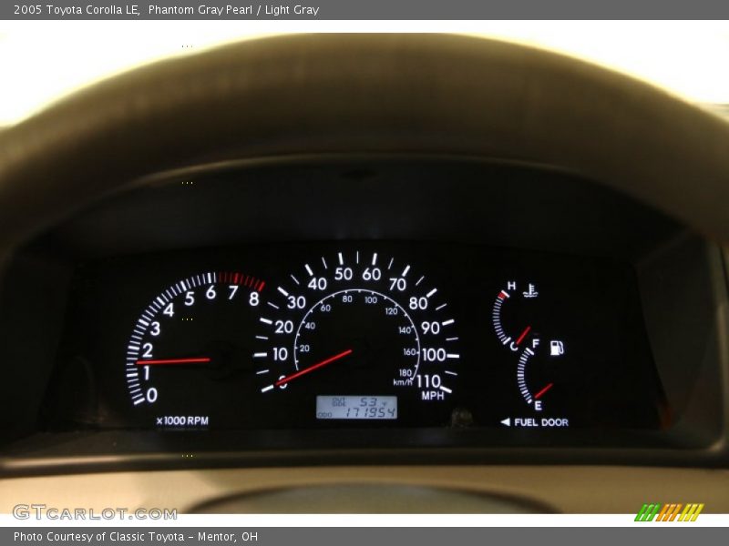 Phantom Gray Pearl / Light Gray 2005 Toyota Corolla LE