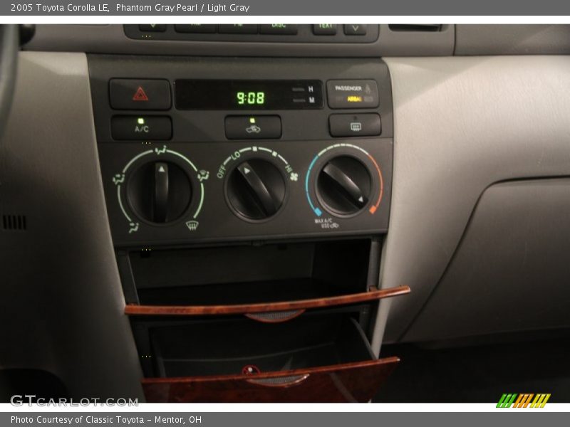 Phantom Gray Pearl / Light Gray 2005 Toyota Corolla LE