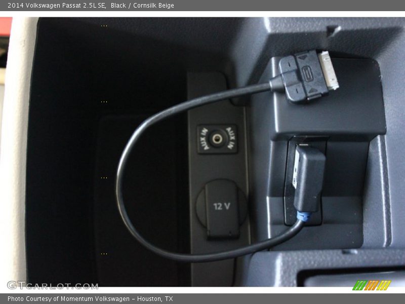 Black / Cornsilk Beige 2014 Volkswagen Passat 2.5L SE