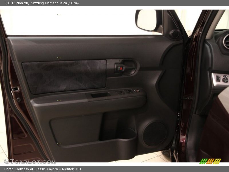 Sizzling Crimson Mica / Gray 2011 Scion xB