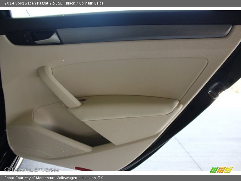 Black / Cornsilk Beige 2014 Volkswagen Passat 2.5L SE