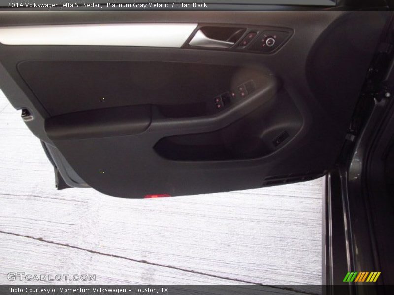 Platinum Gray Metallic / Titan Black 2014 Volkswagen Jetta SE Sedan