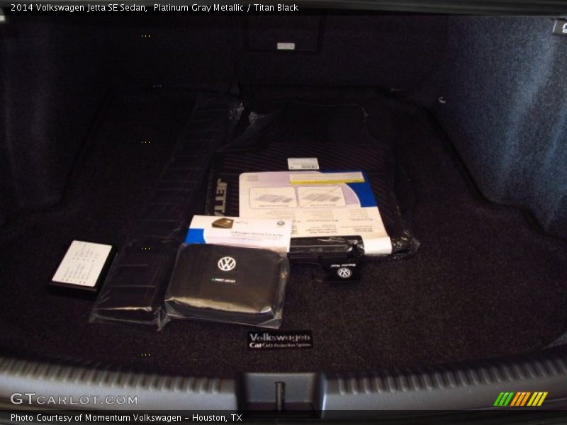 Platinum Gray Metallic / Titan Black 2014 Volkswagen Jetta SE Sedan
