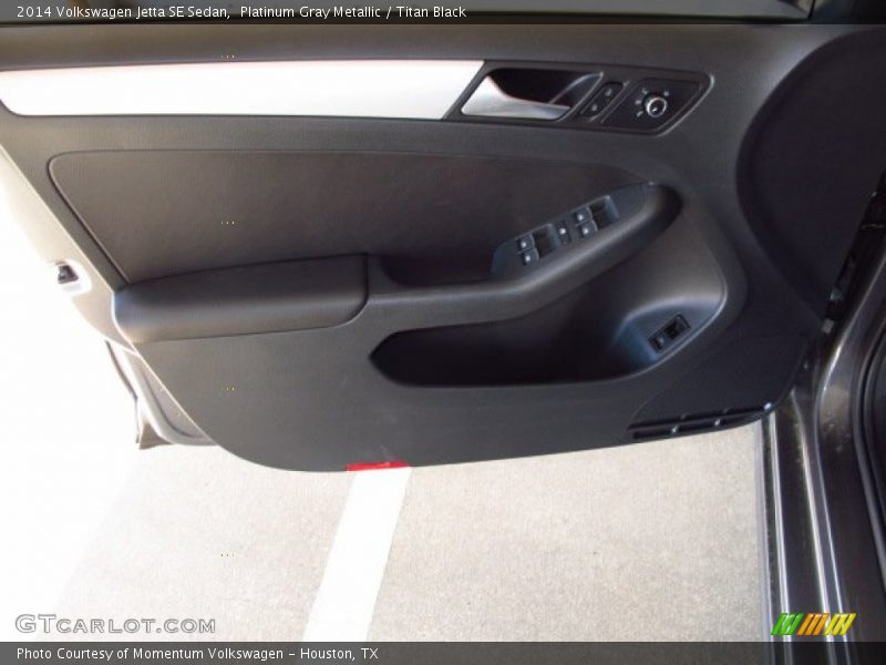 Platinum Gray Metallic / Titan Black 2014 Volkswagen Jetta SE Sedan