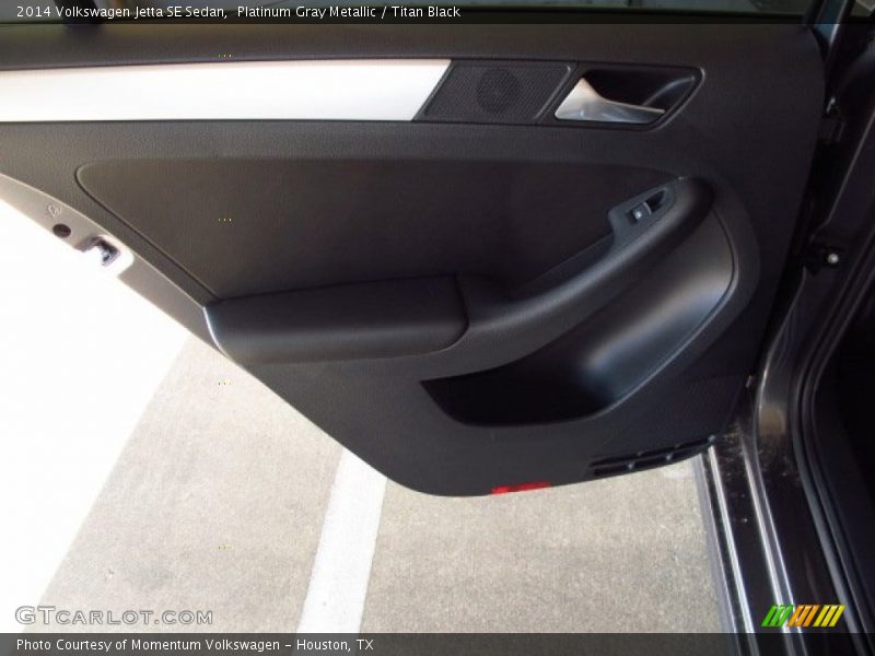 Platinum Gray Metallic / Titan Black 2014 Volkswagen Jetta SE Sedan