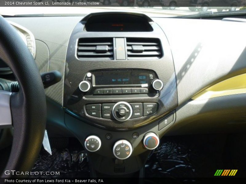 Lemonade / Yellow/Yellow 2014 Chevrolet Spark LS