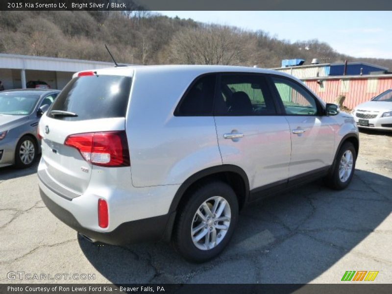 Bright Silver / Black 2015 Kia Sorento LX