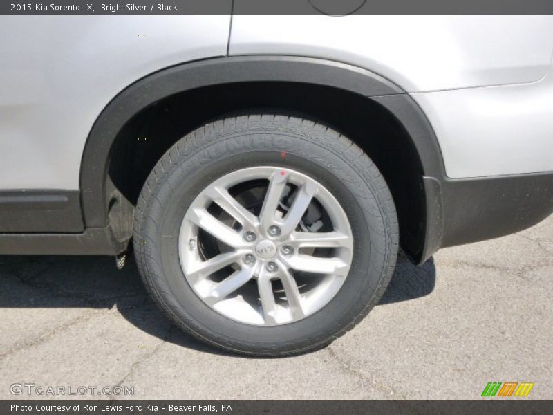 Bright Silver / Black 2015 Kia Sorento LX