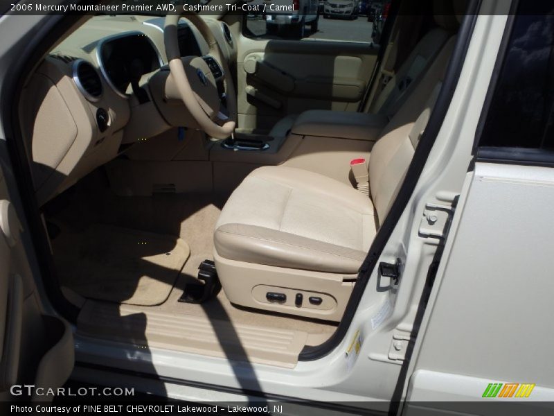 Cashmere Tri-Coat / Camel 2006 Mercury Mountaineer Premier AWD