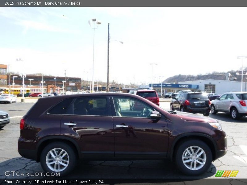 Dark Cherry / Beige 2015 Kia Sorento LX