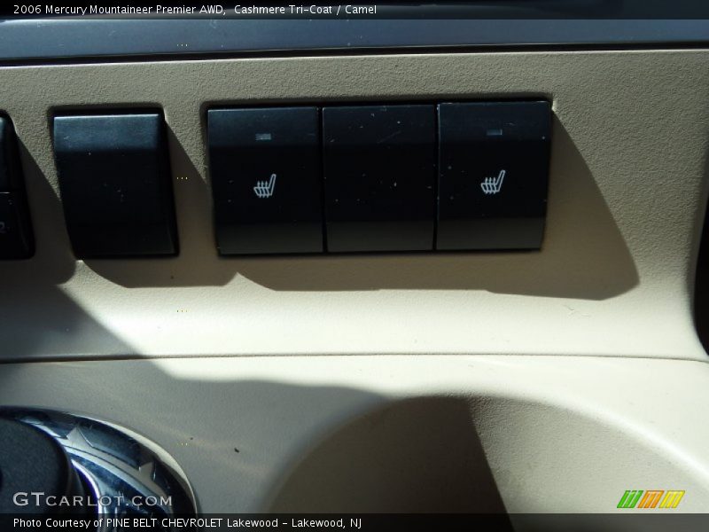 Cashmere Tri-Coat / Camel 2006 Mercury Mountaineer Premier AWD