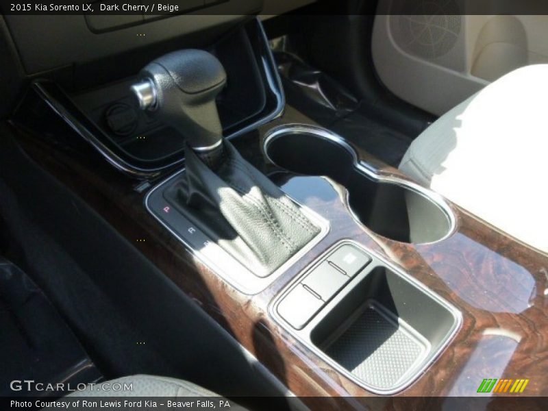 Dark Cherry / Beige 2015 Kia Sorento LX