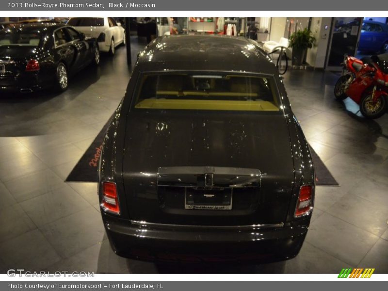 Black / Moccasin 2013 Rolls-Royce Phantom Sedan