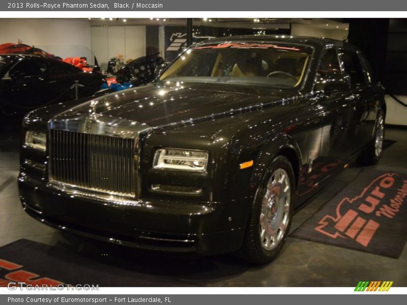 Black / Moccasin 2013 Rolls-Royce Phantom Sedan