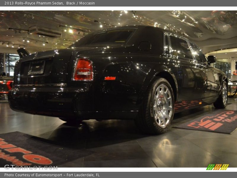 Black / Moccasin 2013 Rolls-Royce Phantom Sedan