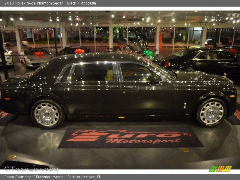 Black / Moccasin 2013 Rolls-Royce Phantom Sedan