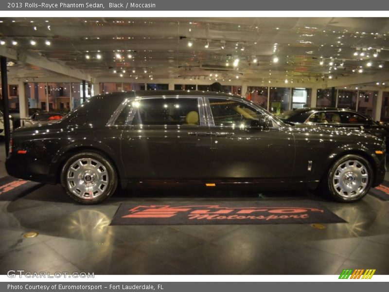 Black / Moccasin 2013 Rolls-Royce Phantom Sedan