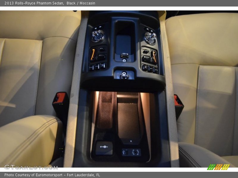 Black / Moccasin 2013 Rolls-Royce Phantom Sedan