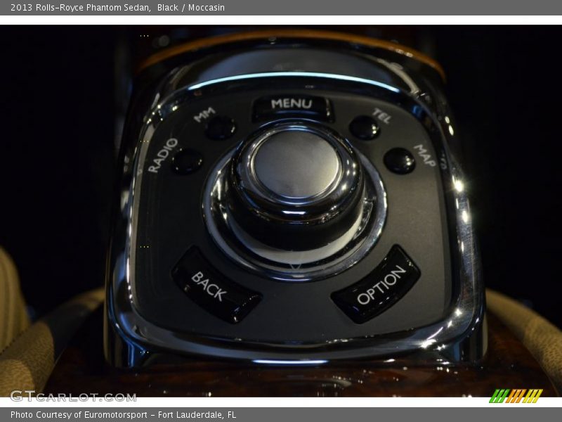 Black / Moccasin 2013 Rolls-Royce Phantom Sedan