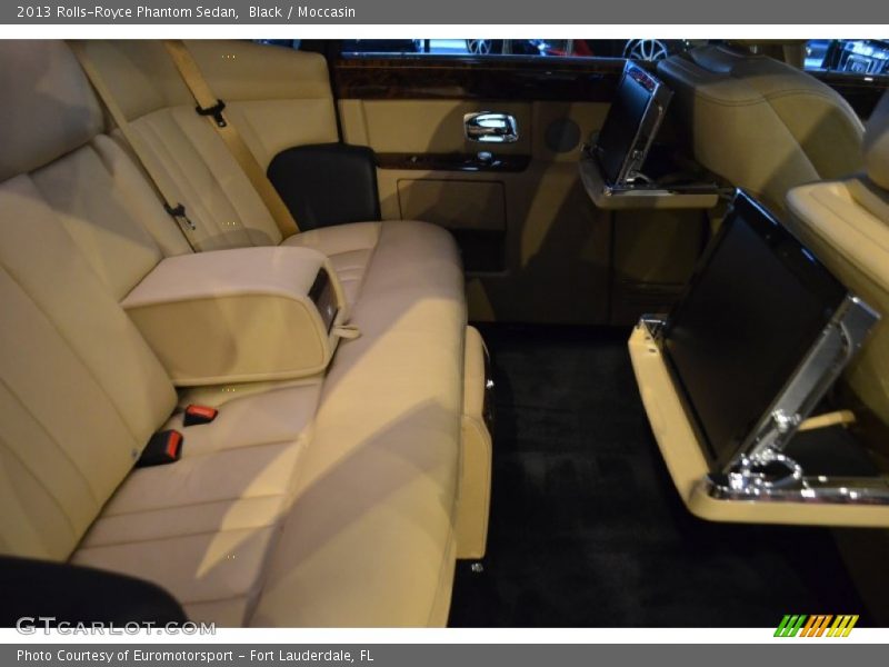 Black / Moccasin 2013 Rolls-Royce Phantom Sedan
