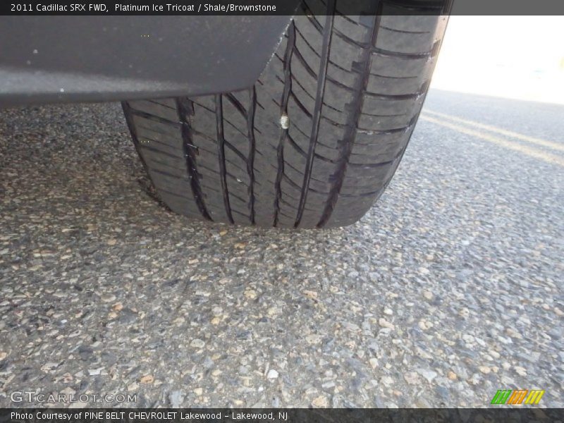 Platinum Ice Tricoat / Shale/Brownstone 2011 Cadillac SRX FWD