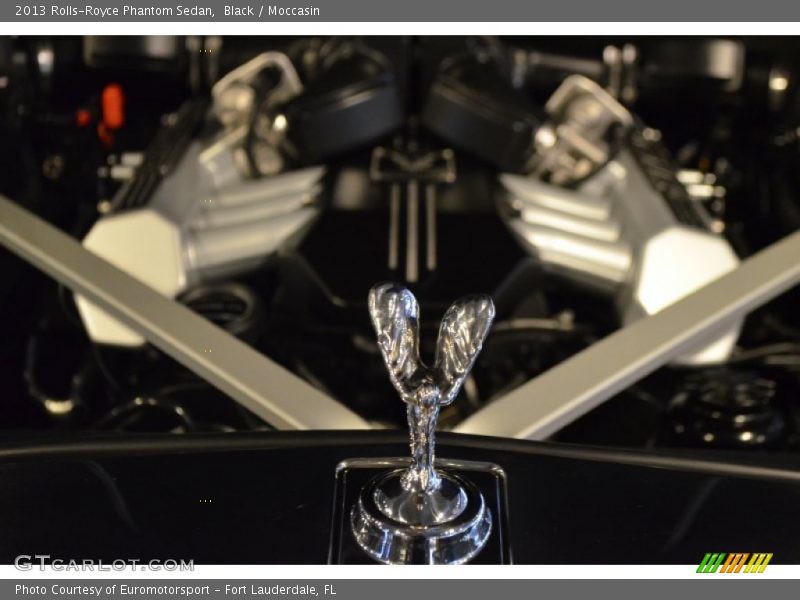 Black / Moccasin 2013 Rolls-Royce Phantom Sedan
