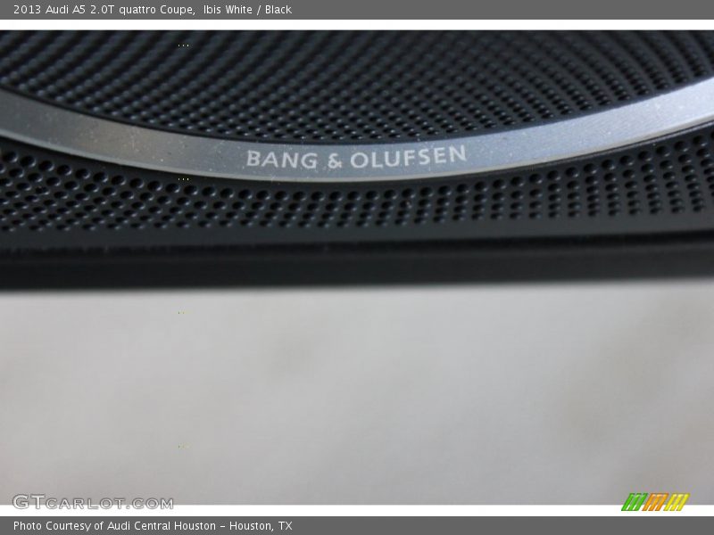 Ibis White / Black 2013 Audi A5 2.0T quattro Coupe