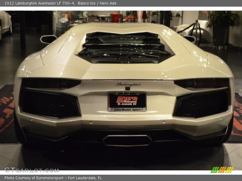 Bianco Isis / Nero Ade 2012 Lamborghini Aventador LP 700-4