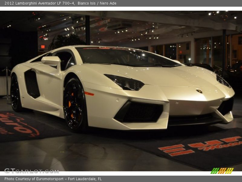 Bianco Isis / Nero Ade 2012 Lamborghini Aventador LP 700-4