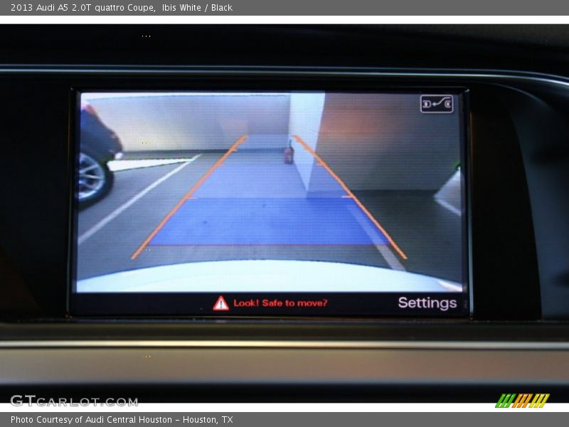 Ibis White / Black 2013 Audi A5 2.0T quattro Coupe