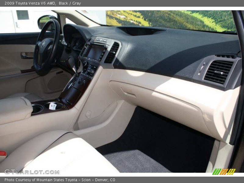Black / Gray 2009 Toyota Venza V6 AWD