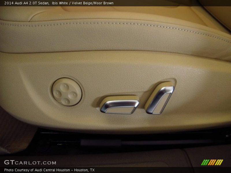 Ibis White / Velvet Beige/Moor Brown 2014 Audi A4 2.0T Sedan