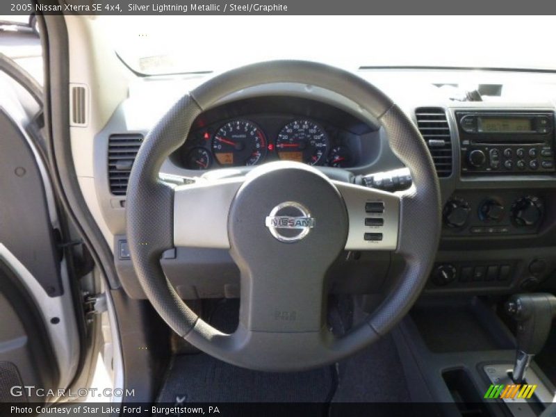 Silver Lightning Metallic / Steel/Graphite 2005 Nissan Xterra SE 4x4
