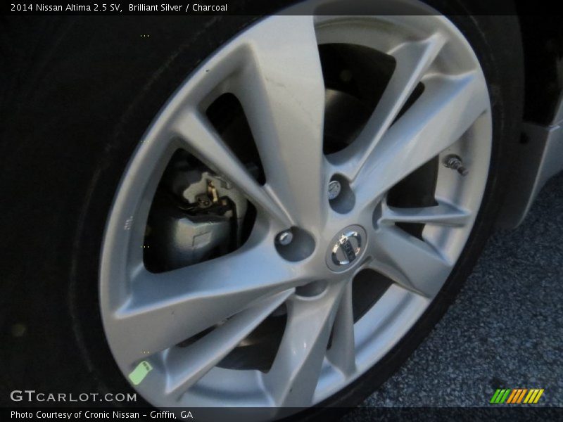 Brilliant Silver / Charcoal 2014 Nissan Altima 2.5 SV