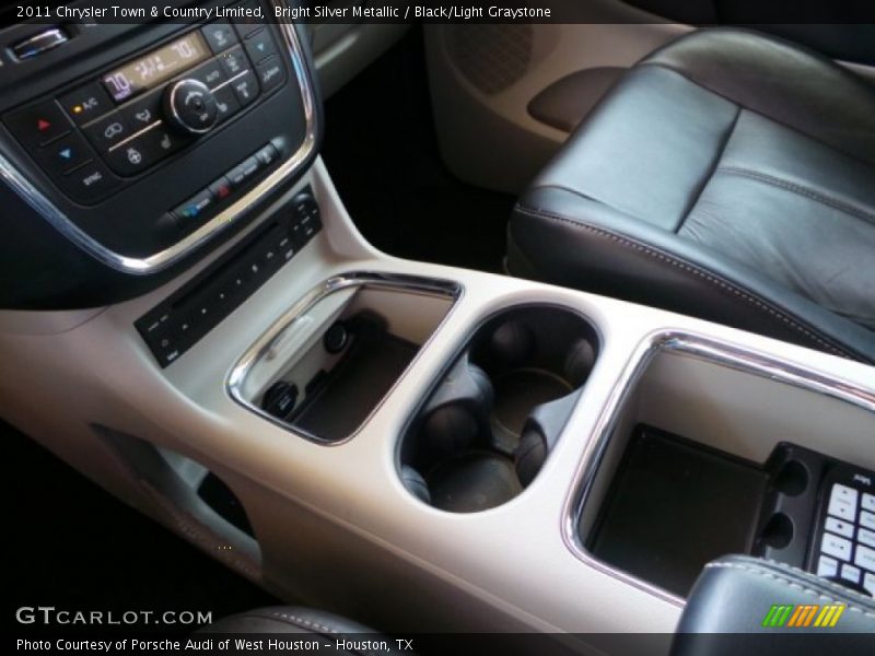 Bright Silver Metallic / Black/Light Graystone 2011 Chrysler Town & Country Limited