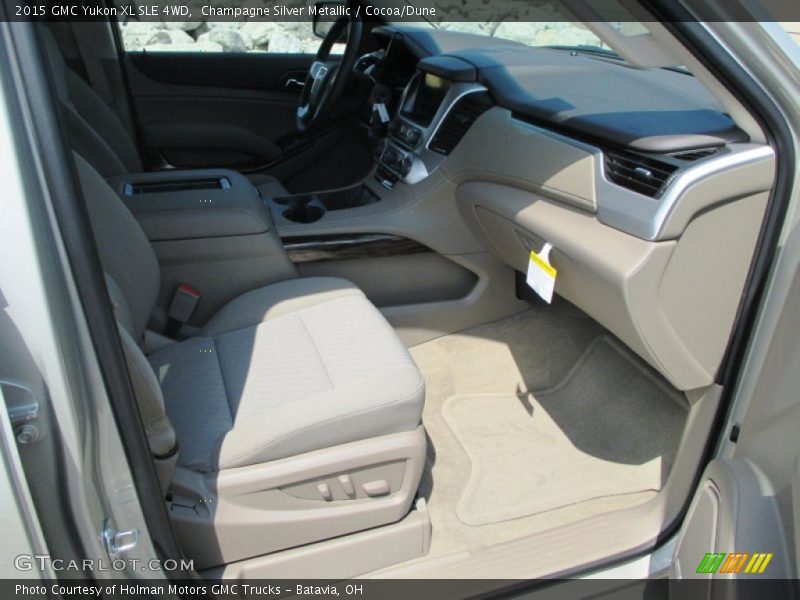 Champagne Silver Metallic / Cocoa/Dune 2015 GMC Yukon XL SLE 4WD