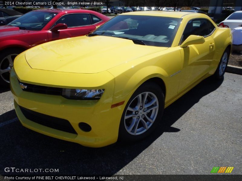 Front 3/4 View of 2014 Camaro LS Coupe