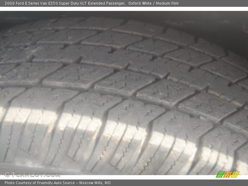 Oxford White / Medium Flint 2009 Ford E Series Van E350 Super Duty XLT Extended Passenger