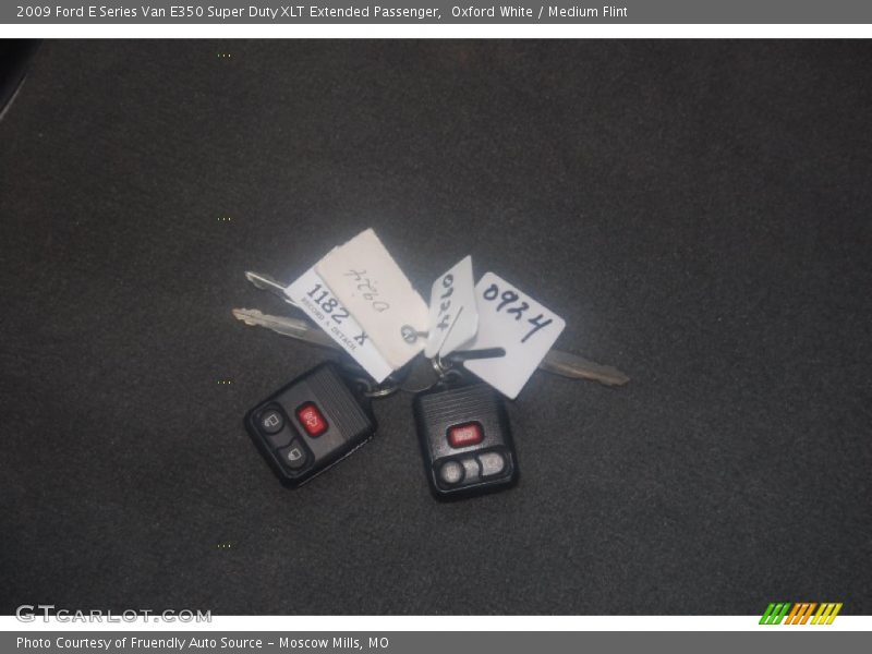 Oxford White / Medium Flint 2009 Ford E Series Van E350 Super Duty XLT Extended Passenger