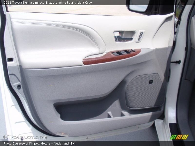 Blizzard White Pearl / Light Gray 2011 Toyota Sienna Limited