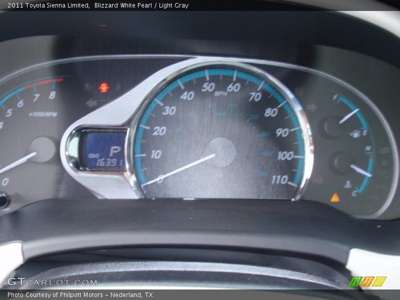 Blizzard White Pearl / Light Gray 2011 Toyota Sienna Limited