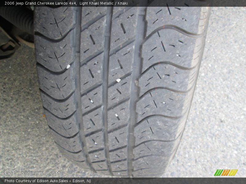 Light Khaki Metallic / Khaki 2006 Jeep Grand Cherokee Laredo 4x4