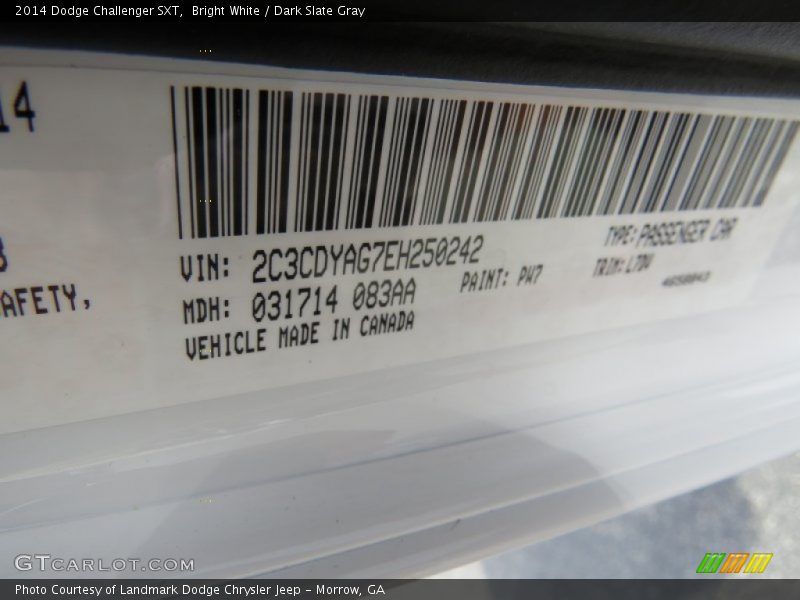 Bright White / Dark Slate Gray 2014 Dodge Challenger SXT